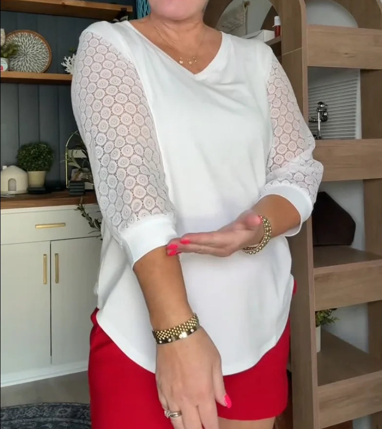 Moda Lusitana - Blusa com Renda na Manga