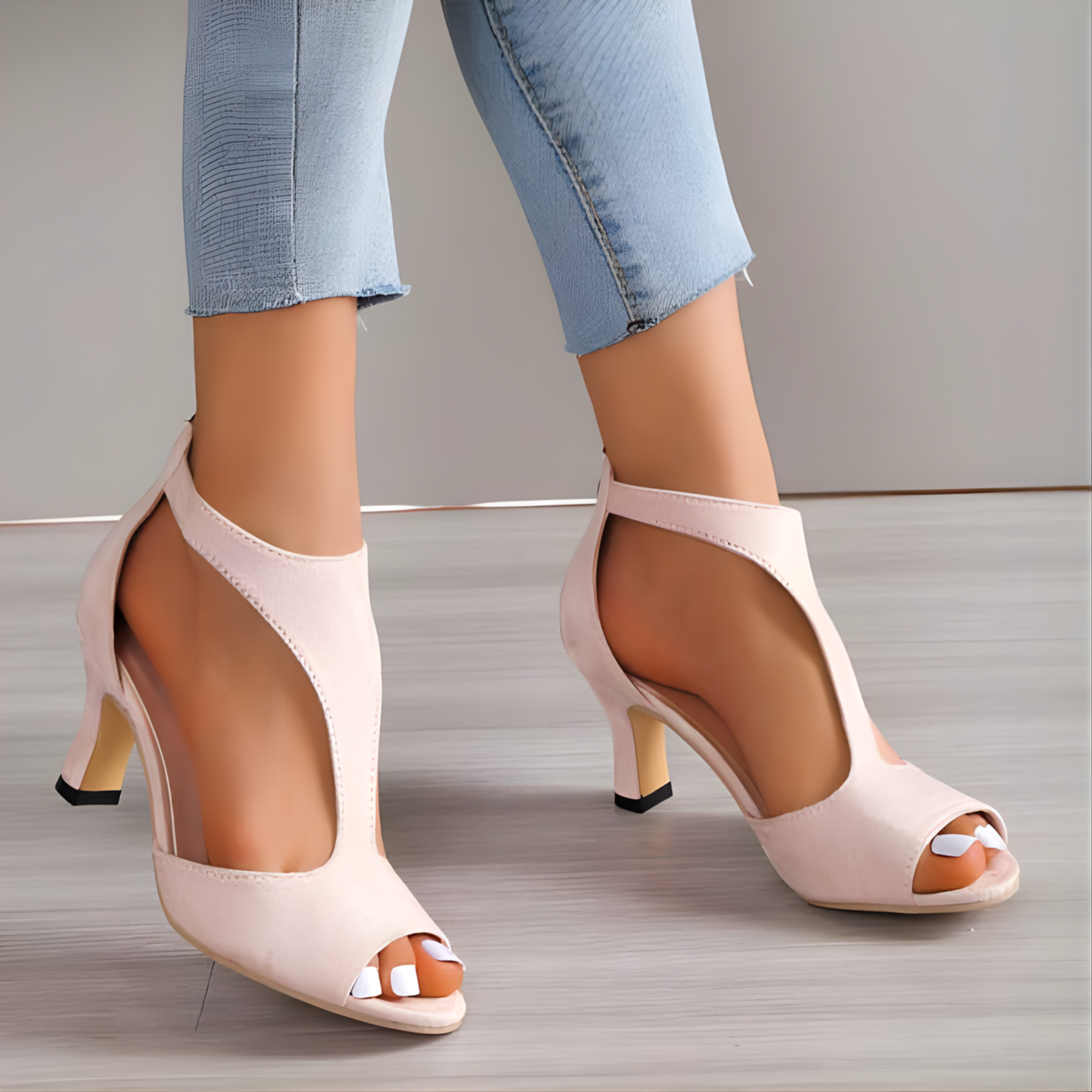 Moda Lusitana - Sandálias Confortáveis com Tira Aberta