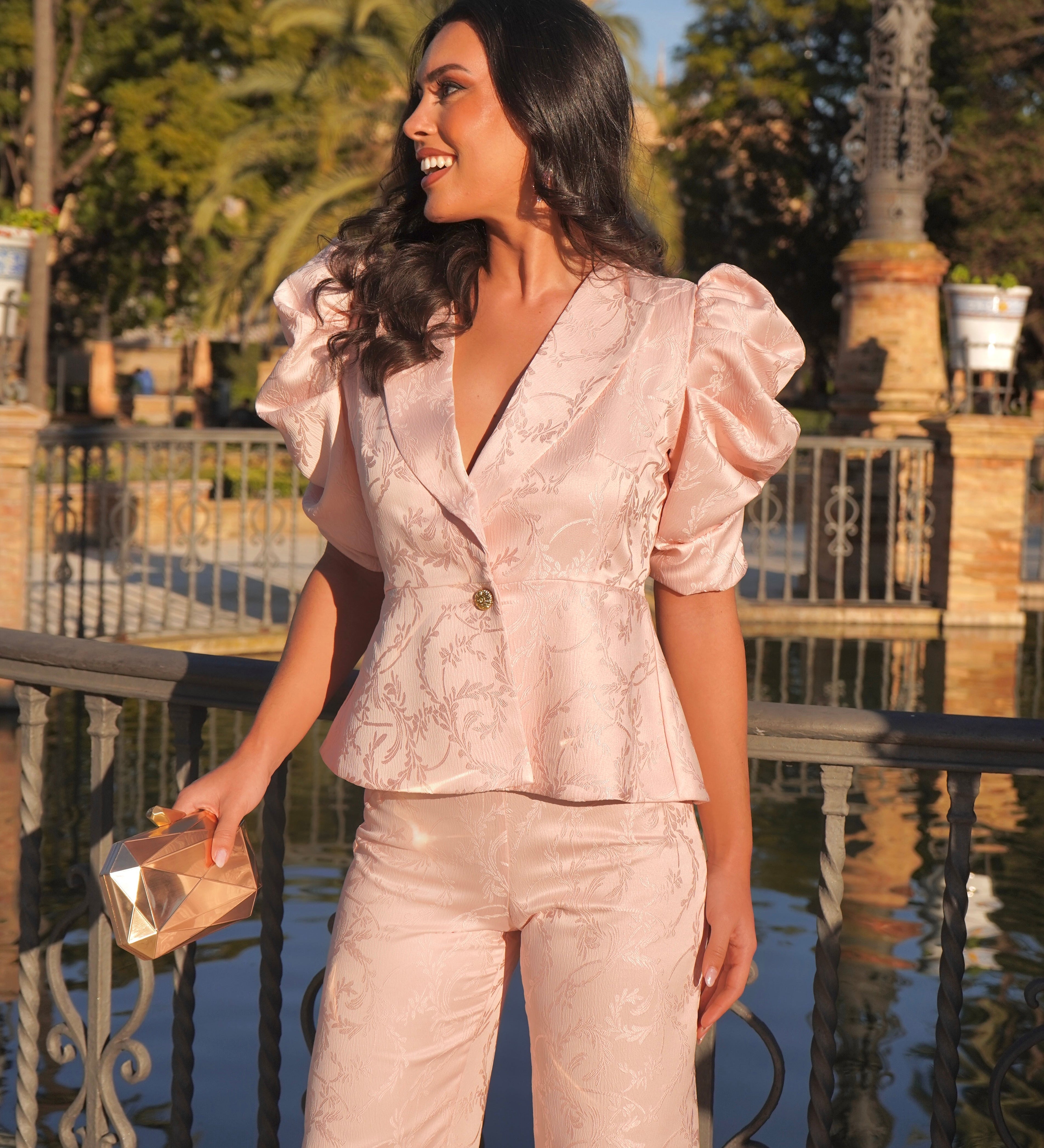 Moda Lusitana - Conjunto de Jacquard Elegante