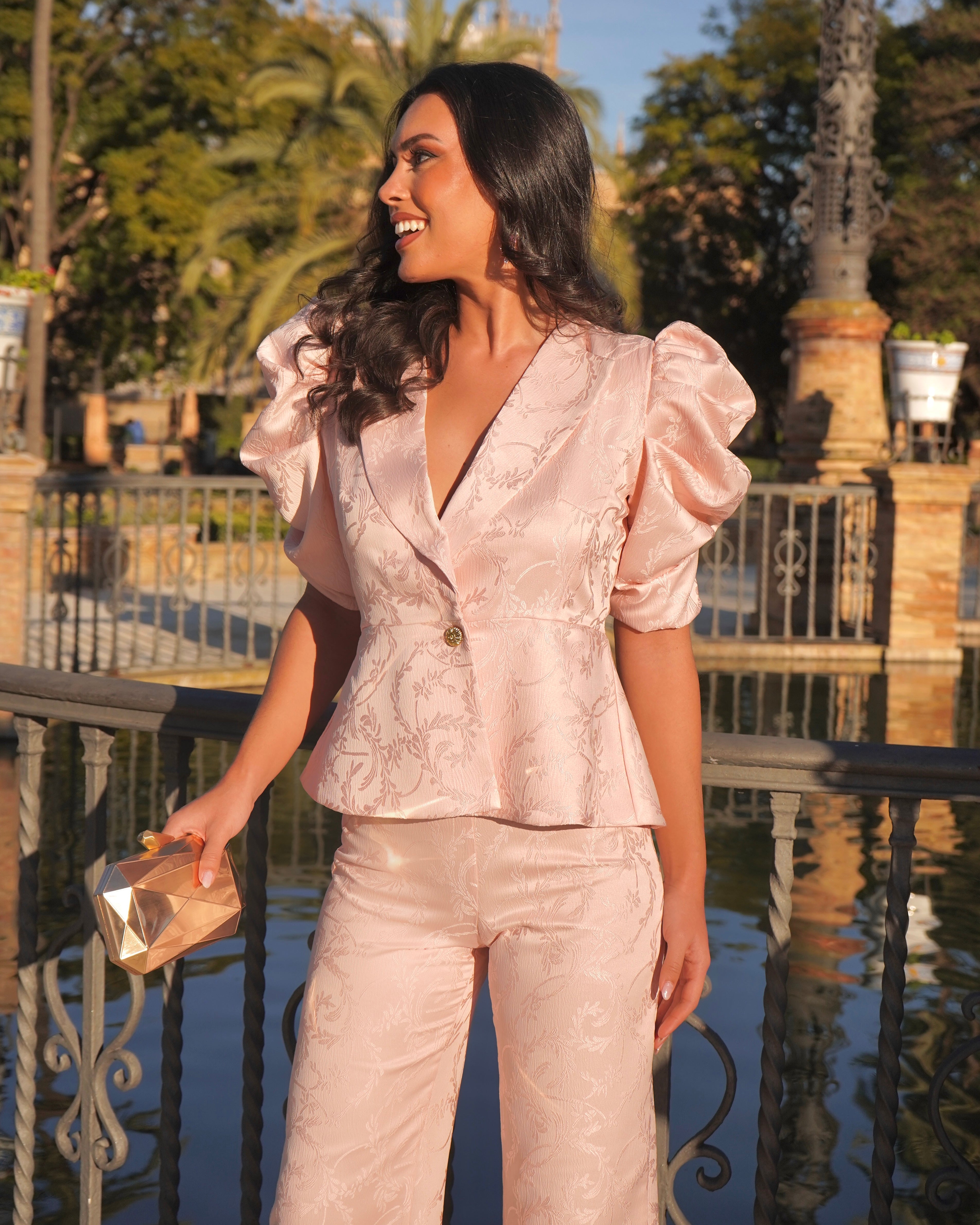 Moda Lusitana - Conjunto de Jacquard Elegante