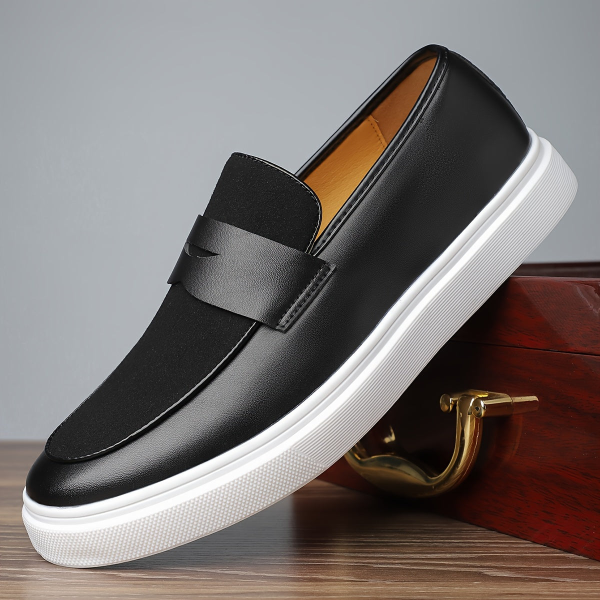 Sapatos de homem elegantes