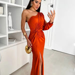 Vestido de Cetim com Fenda