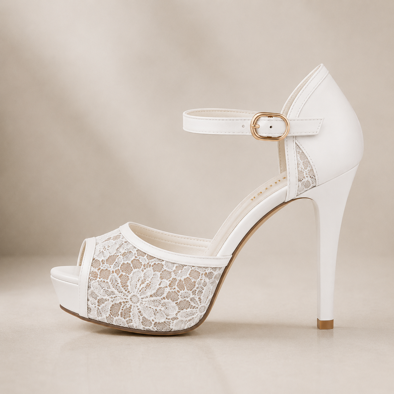 Moda Lusitana - Sapatos Elegantes de Salto em Renda