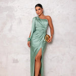 Vestido de Cetim com Fenda