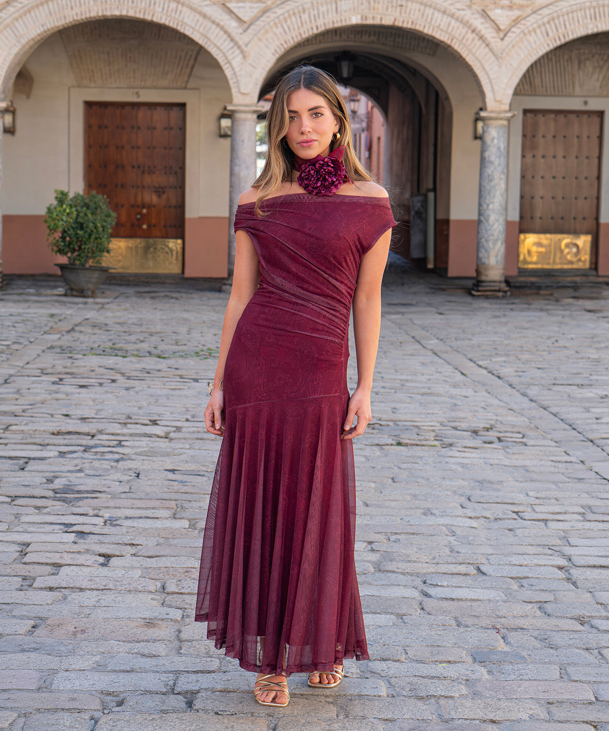 Moda Lusitana - Vestido Elegante em Tul