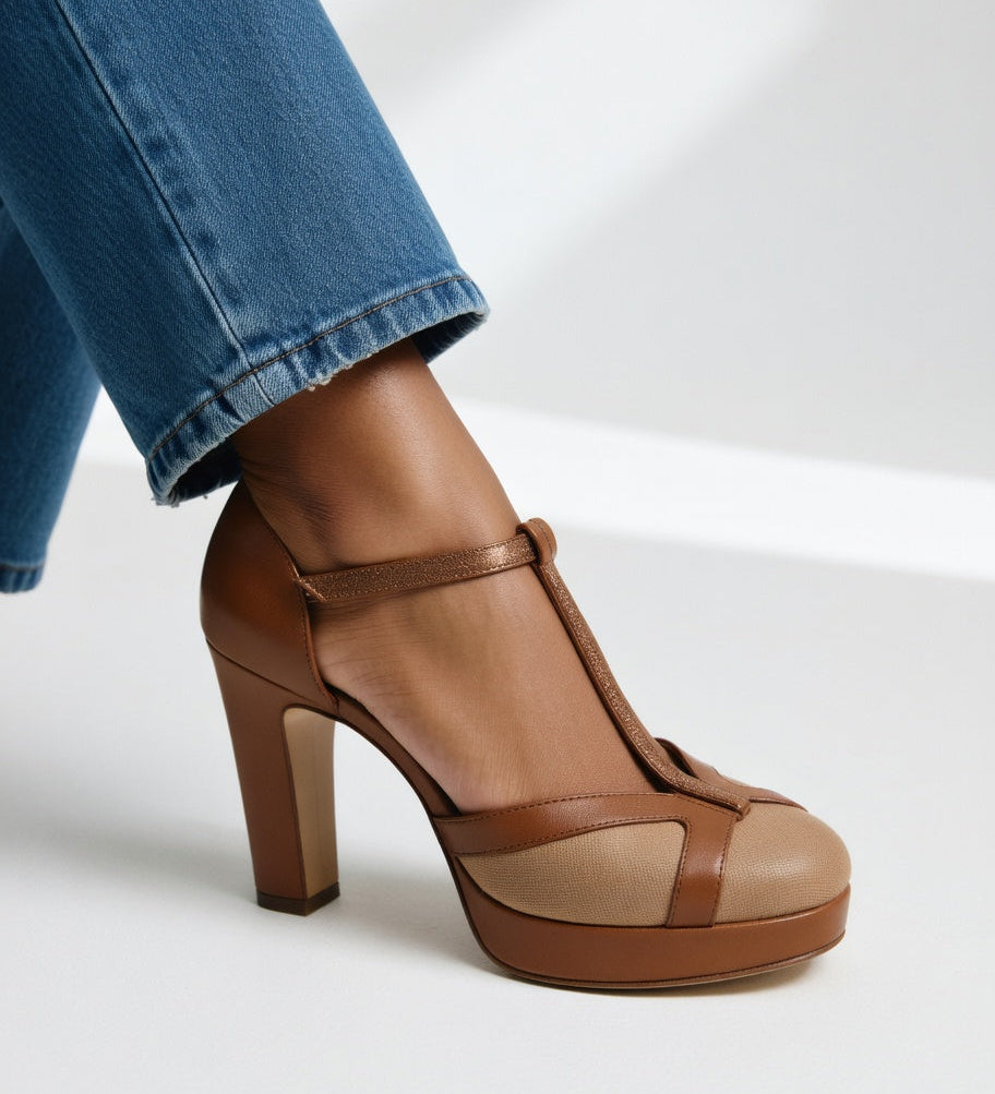 Moda Lusitana - Pumps Elegantes com Tira