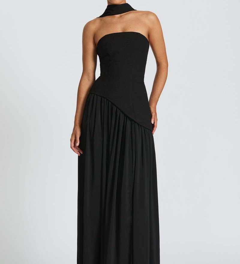 Vestido Longo Sofisticado