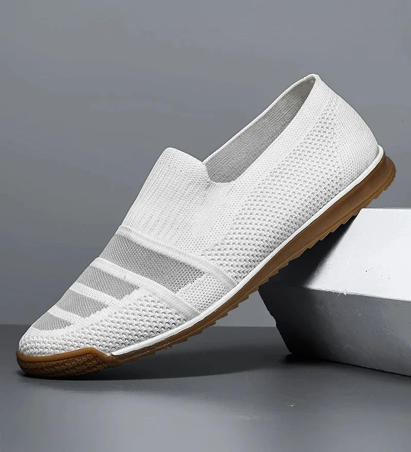 Sapatos de malha elegantes