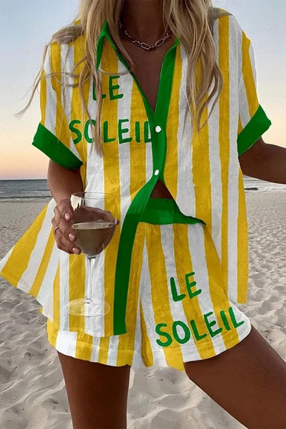 Moda Lusitana - Conjunto de Camisa e Calções Listrados