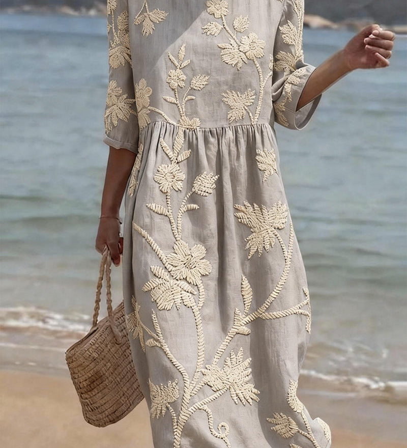 Moda Lusitana - Vestido de Verão Bordado