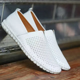 Mocassins elegantes e respiráveis em pele