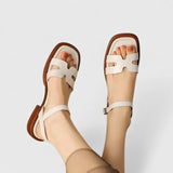 Vivien – sandália ortopédica elegante e plana