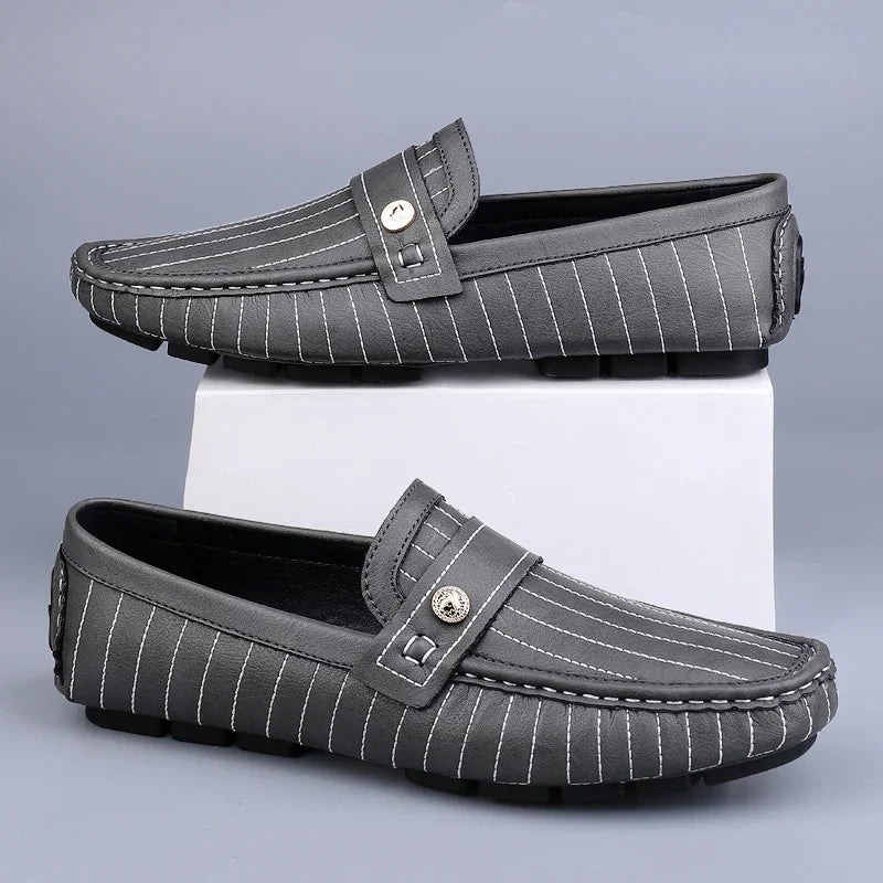 Mocassins de couro chiques