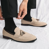 Mocassins elegantes com borla