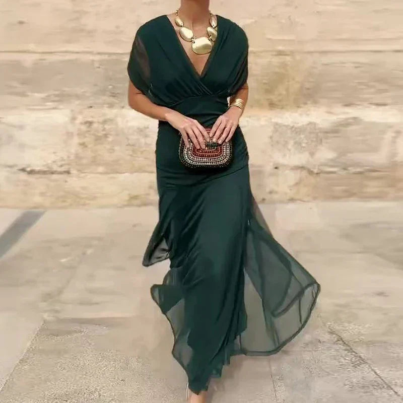 Vestido elegante com decote em V