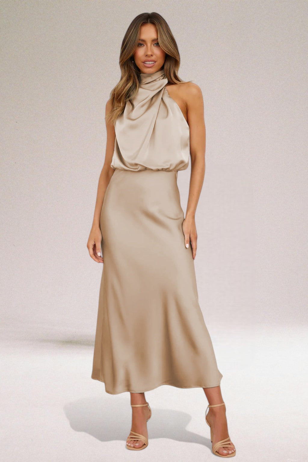 Moda Lusitana - Vestido Glamouroso Halter