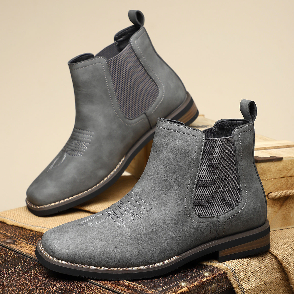 Botas de couro elegantes para homem