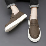 Sapatos de couro chiques