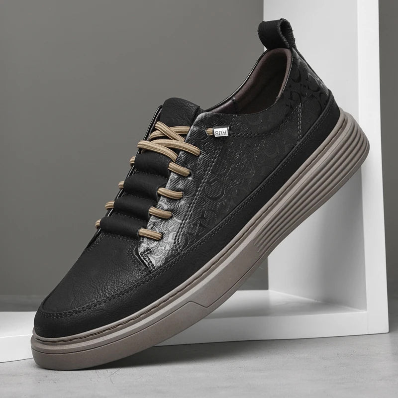 Sapatos de couro feitos à mão