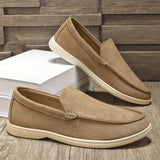 Mocassins elegantes em pele