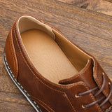 Sapatos de couro chiques