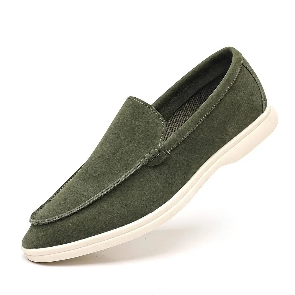 Mocassins clássicos de camurça