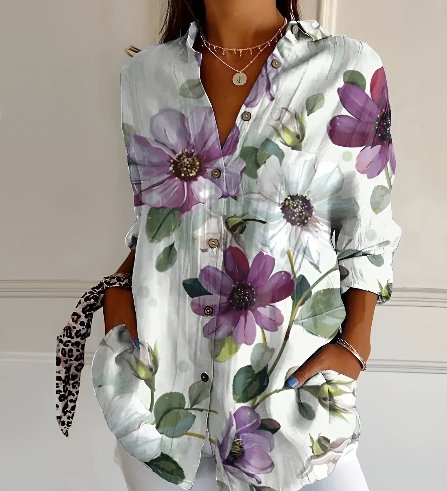 Roberta™ | CAMISA FLORAL RELAX FIT PERFEITA PARA TODAS AS OCASIÕES