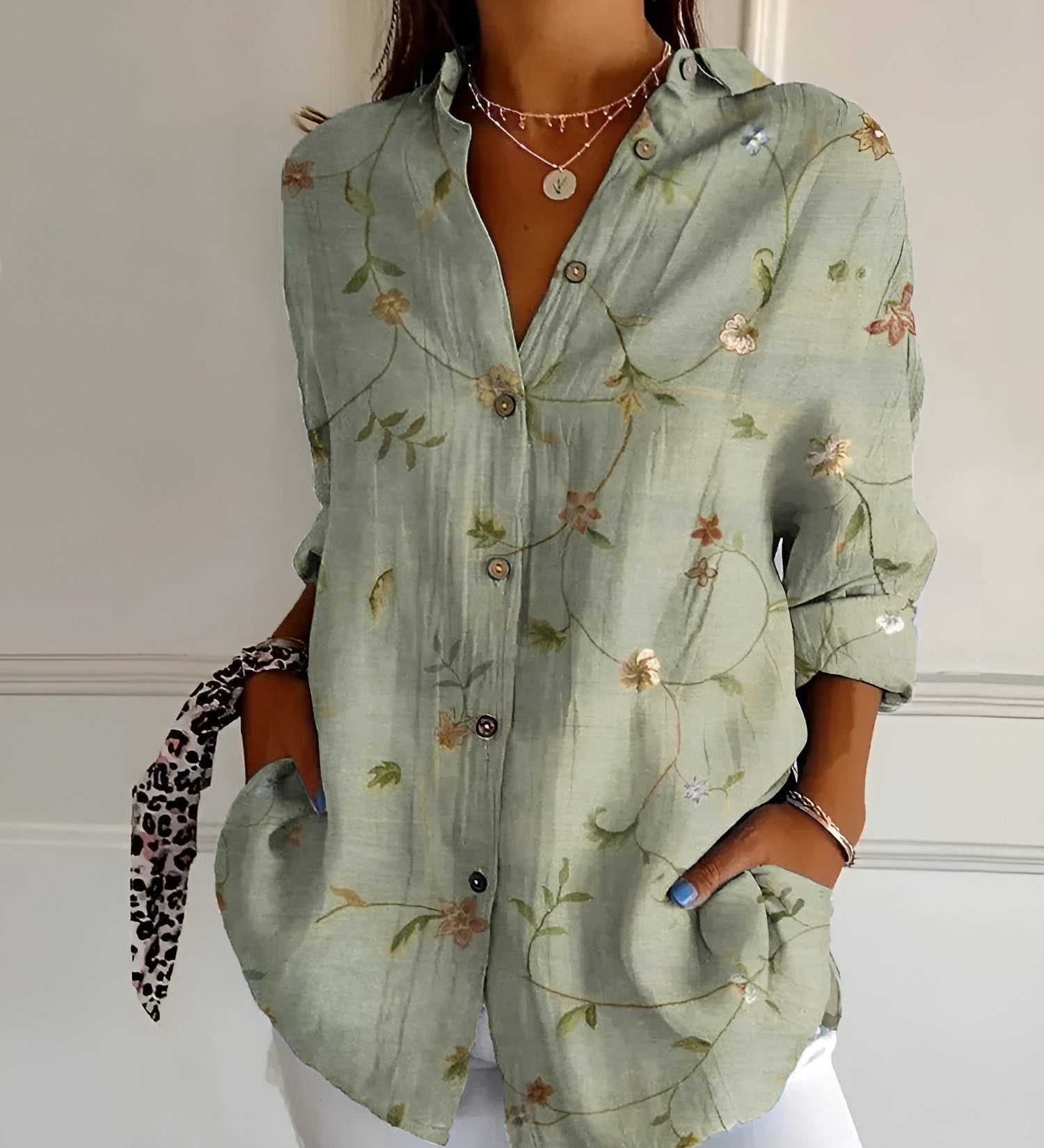 Roberta™ | CAMISA FLORAL RELAX FIT PERFEITA PARA TODAS AS OCASIÕES