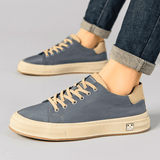 Sapatos de homem elegantes